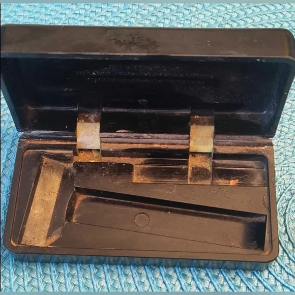 Vintage Schick Injector Shaving Kit Razor Brushes Case - Picture 9 of 9